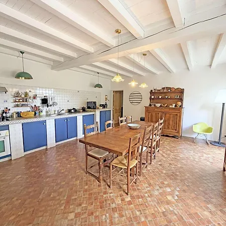 Maison En Pierre Avec Piscine Privee - 9 Pers. - Fr-1-824-28 Holiday home